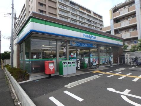 ファミリーマート川口朝日店