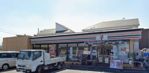 セブンイレブン草加新里下町店